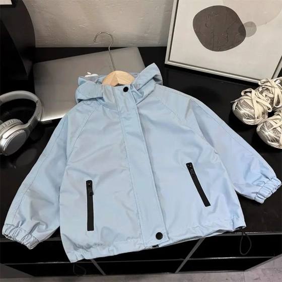 Korean loose and handsome windproof jacket for boys and girls in the middle and big children's casual spring and autumn hooded jacket
Korean loose and handsome windproof jacket for boys and girls in the middle and big children's casual spring and autumn hooded jacket
