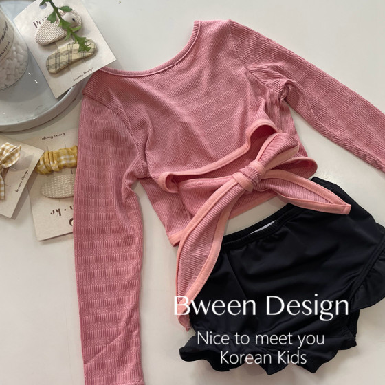 Girls swimsuit summer 2025 new Korean version of mid-large children fashionable children's fashionable bow long-sleeved split swimsuit
Girls swimsuit summer 2025 new Korean version of mid-large children fashionable children's fashionable bow long-sleeved split swimsuit