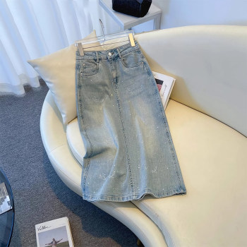 New high-waisted drooping denim skirt
 New high-waisted drooping denim skirt