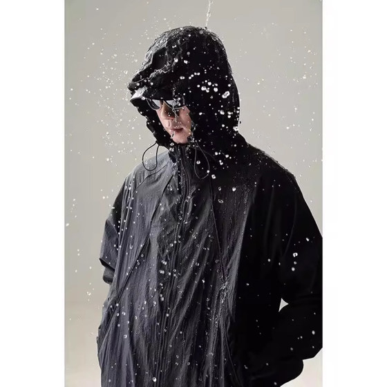 Heavy rain black nylon ice silk sun protection clothes men's summer thin jacket jacket couple mountaineering windbreaker jacket
Heavy rain black nylon ice silk sun protection clothes men's summer thin jacket jacket couple mountaineering windbreaker jacket