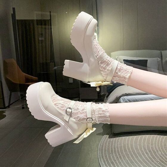 Quick-haired high heeled Mary Zhen shoes 2024 spring new jk small one-line buckle round toe thick heel single shoes
Quick-haired high heeled Mary Zhen shoes 2024 spring new jk small one-line buckle round toe thick heel single shoes