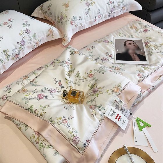 Pastoral style Class A ice silk summer cool quilt four-piece set double-sided tint summer silk silk air conditioning quilt printed bedding 
Pastoral style Class A ice silk summer cool quilt four-piece set double-sided tint summer silk silk air conditioning quilt printed bedding