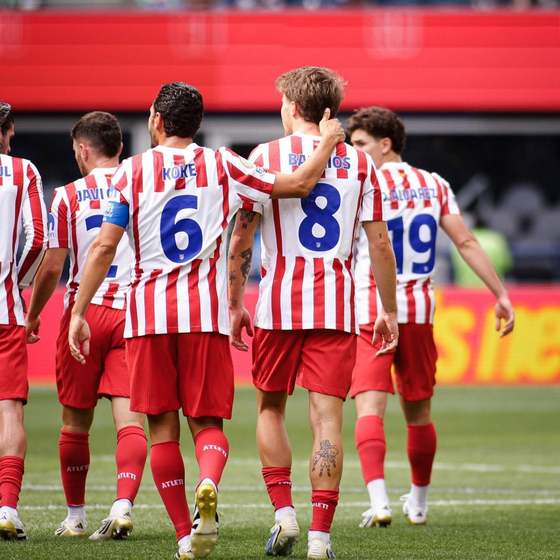 2526 Atletico Madrid jersey home court Griezmann Alvarez player version DePaul football uniform men
2526 Atletico Madrid jersey home court Griezmann Alvarez player version DePaul football uniform men