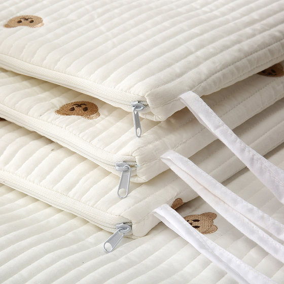 Jirui Solid Wood Factory Customized Crib Bed Soft Pack Anti-collision Children's Spliced Bed Baffle Cloth Environmentally Friendly Class A 
Jirui Solid Wood Factory Customized Crib Bed Soft Pack Anti-collision Children's Spliced Bed Baffle Cloth Environmentally Friendly Class A