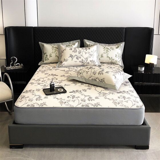 Class A American antibacterial printing ice silk three-piece set sheets and bed sheets F summer cool feeling washable air conditioning soft cool mat
Class A American antibacterial printing ice silk three-piece set sheets and bed sheets F summer cool feeling washable air conditioning soft cool mat