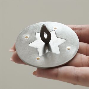 Aromatherapy candle smart cover candle extinguisher accessories for heat collection and anti-hung wall burning evenly anti-wax pit to improve memory circle 
Aromatherapy candle smart cover candle extinguisher accessories for heat collection and anti-hung wall burning evenly anti-wax pit to improve memory circle