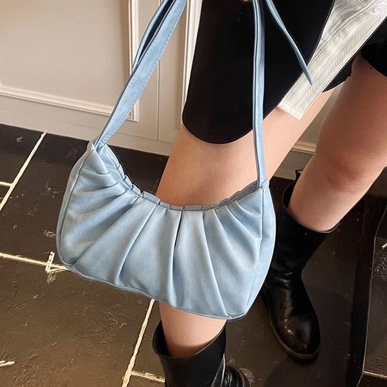 French textured underarm bag women's bag 2025 new trendy and fashionable versatile shoulder bag Internet celebrity fashionable mobile phone bag
French textured underarm bag women's bag 2025 new trendy and fashionable versatile shoulder bag Internet celebrity fashionable mobile phone bag