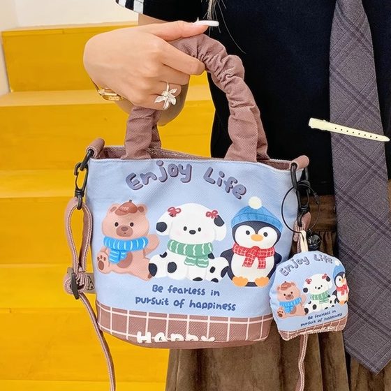 Korean girl cartoon bucket bag women 2025 new mobile phone bag simple large capacity one-shoulder versatile tote bag
Korean girl cartoon bucket bag women 2025 new mobile phone bag simple large capacity one-shoulder versatile tote bag