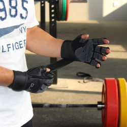 Sports and fitness leather gloves for men and women, wear-resistant, non-slip, breathable equipment deadlift gloves Sports and fitness leather gloves for men and women, wear-resistant, non-slip, breathable equipment deadlift gloves