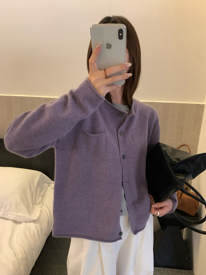 2025 autumn and winter new Korean version loose slim and versatile round neck long-sleeved knitted cardigan women's sweater jacket top
2025 autumn and winter new Korean version loose slim and versatile round neck long-sleeved knitted cardigan women's sweater jacket top