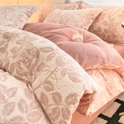 Winter Double-Sided Thickened Milk Velvet Four-Piece Bedding Set Pink Coral Flannel Bed Sheet Carved Duvet Cover Bedding Winter Double-Sided Thickened Milk Velvet Four-Piece Bedding Set Pink Coral Flannel Bed Sheet Carved Duvet Cover Bedding