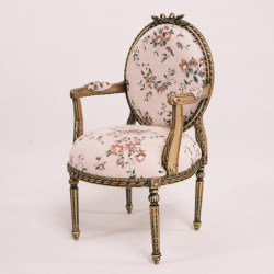 Micro Zhenmu 6-point baby mini furniture flower chair Micro Zhenmu 6-point baby mini furniture flower chair