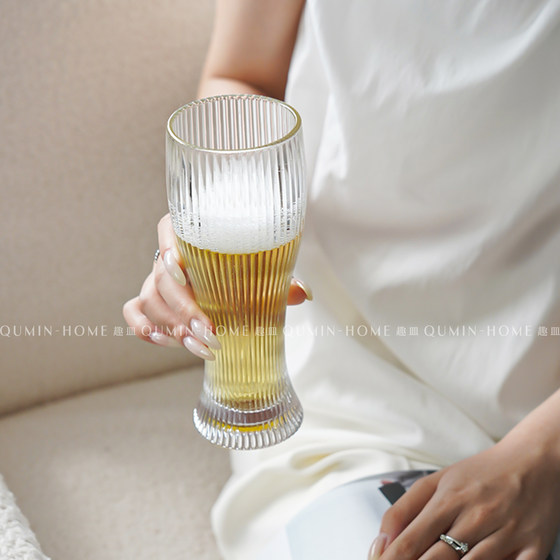 Qudeng glass beer mug household large capacity high-value wheat beer mug craft wine glass cold drink cup drinking water cup
Qudeng glass beer mug household large capacity high-value wheat beer mug craft wine glass cold drink cup drinking water cup
