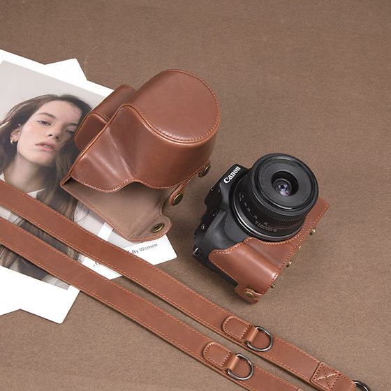 Applicable to Canon R50 protective case R100 micro single M50 camera bag R10M50II second generation base accessories leather case R8
Applicable to Canon R50 protective case R100 micro single M50 camera bag R10M50II second generation base accessories leather case R8