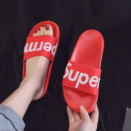 Fashion brand 2025 new slippers for women in summer fashion wear couple thick sole flip flops Hong Kong style versatile sandals beach shoes
Fashion brand 2025 new slippers for women in summer fashion wear couple thick sole flip flops Hong Kong style versatile sandals beach shoes
