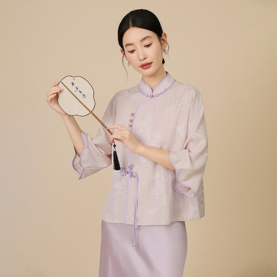 SHIBAI 2025 Jacquard Temperament High-end New Chinese Style Slanted Plate Band Buckle Loose Slim Republic Style Top
SHIBAI 2025 Jacquard Temperament High-end New Chinese Style Slanted Plate Band Buckle Loose Slim Republic Style Top