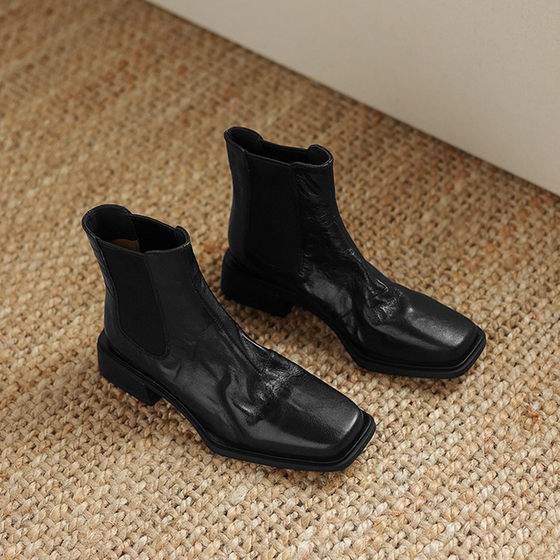 Square-head thick heel rubber adhesive craft winter fashion boots
Square-head thick heel rubber adhesive craft winter fashion boots