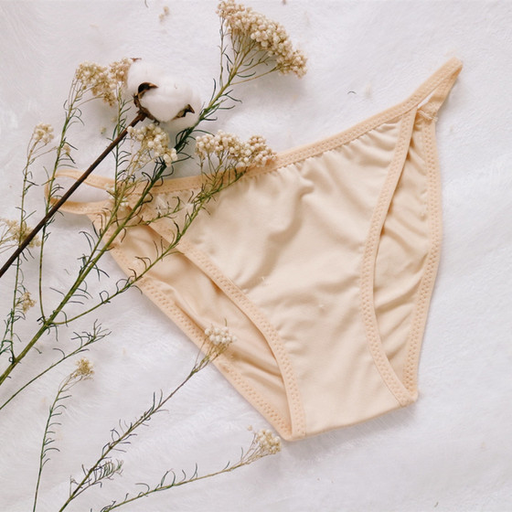 Bikini swimsuit anti -light sandy beach leggings underwear, sanitary pants anti -stealth triangle swimming by seaside Bikini swimsuit anti -light sandy beach leggings underwear, sanitary pants anti -stealth triangle swimming by seaside