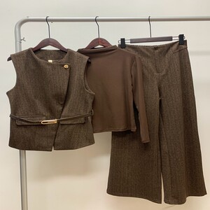 Spring and Autumn Temperament Mom Suit Set 40 Years Old 50 Middle-aged Lady Three-Piece Vest Long Sleeve Top Pants Women's Clothing 
Spring and Autumn Temperament Mom Suit Set 40 Years Old 50 Middle-aged Lady Three-Piece Vest Long Sleeve Top Pants Women's Clothing