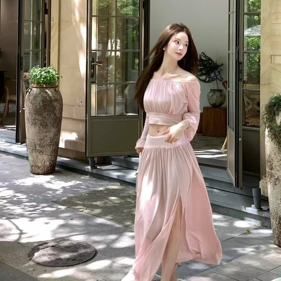 Original Wcouture, comfort and style coexist, various ways to wear blouse, top, long skirt suits
Original Wcouture, comfort and style coexist, various ways to wear blouse, top, long skirt suits