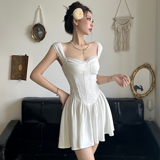 H-home European and American women's clothing, white moonlight lace lace chest tie suspender skirt, pure design a-line dress
H-home European and American women's clothing, white moonlight lace lace chest tie suspender skirt, pure design a-line dress