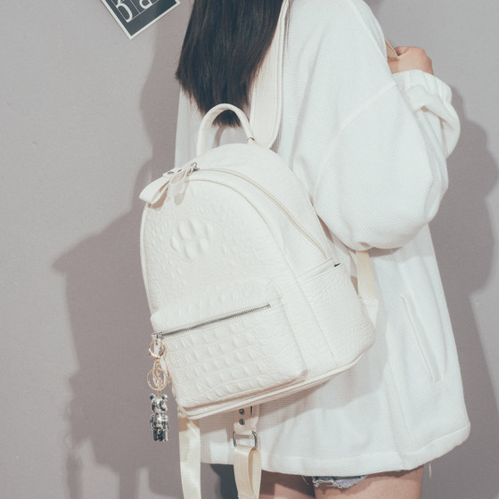 High-end crocodile pattern backpack for women 2025 new fashion and versatile school bag Korean large-capacity travel backpack trend High-end crocodile pattern backpack for women 2025 new fashion and versatile school bag Korean large-capacity travel backpack trend