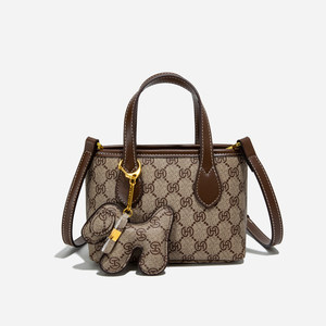 This year's popular hot bag for women's 2025 new super popular niche food basket bag versatile one-shoulder crossbody bag 
This year's popular hot bag for women's 2025 new super popular niche food basket bag versatile one-shoulder crossbody bag