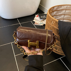 Super popular small bag women's 2025 new niche retro chain small square bag high-end versatile single shoulder crossbody bag 
Super popular small bag women's 2025 new niche retro chain small square bag high-end versatile single shoulder crossbody bag