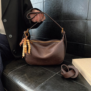 This year's popular hot bag for women's 2025 new super popular niche underarm dumpling bag versatile one-shoulder crossbody bag 
This year's popular hot bag for women's 2025 new super popular niche underarm dumpling bag versatile one-shoulder crossbody bag