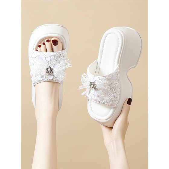 2025 summer new fashion sandals thick-soled sponge cake high heels wear soft sole fashion comfortable trendy flip flops
2025 summer new fashion sandals thick-soled sponge cake high heels wear soft sole fashion comfortable trendy flip flops
