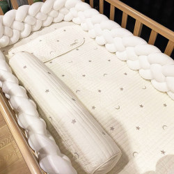 ins Nordic Twist-Pattern Crib Bumper Soft Cover Baby Bed Rail Anti-Collision Bed Curtain Child Bed Guardrail ins Nordic Twist-Pattern Crib Bumper Soft Cover Baby Bed Rail Anti-Collision Bed Curtain Child Bed Guardrail