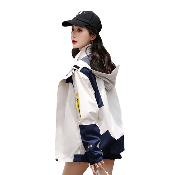 SVNCK women's fashion belt inner liner spring and autumn waterproof windbreaker three-in-one jacket outdoor travel outfit
SVNCK women's fashion belt inner liner spring and autumn waterproof windbreaker three-in-one jacket outdoor travel outfit