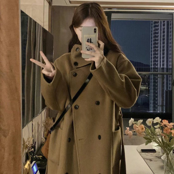 Female Hepburn style wool coat for women 2025 autumn and winter new style loose stand collar wool coat 
Female Hepburn style wool coat for women 2025 autumn and winter new style loose stand collar wool coat