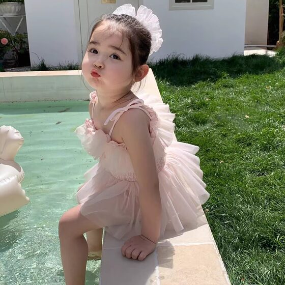 Girls suspender swimsuit princess 2025 new swimsuit hot spring baby children one-piece swimsuit ballet tulle skirt
Girls suspender swimsuit princess 2025 new swimsuit hot spring baby children one-piece swimsuit ballet tulle skirt