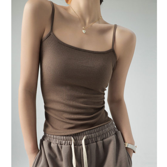 Douyin's hottest base vest small suspender women's suit with inner wear covering the thread of the breasts in spring and autumn and summer can be worn outside
Douyin's hottest base vest small suspender women's suit with inner wear covering the thread of the breasts in spring and autumn and summer can be worn outside