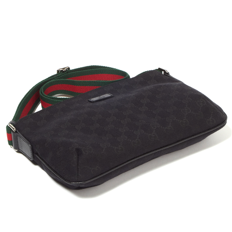 GUCCI 单肩斜挎包 GUCCI 单肩斜挎包