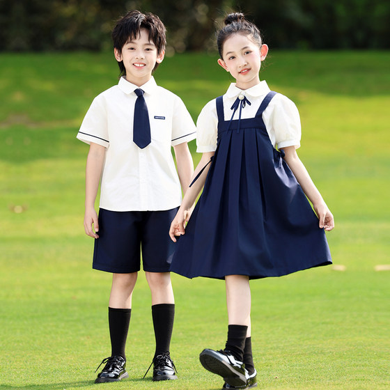 Children's Day chorus performance costumes Kindergarten graduation uniforms Primary school students' recitation speech competition performance costumes
Children's Day chorus performance costumes Kindergarten graduation uniforms Primary school students' recitation speech competition performance costumes