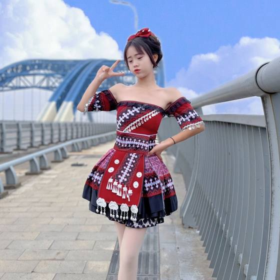 New Miao Amao Burgundy Summer Set Fairy Style Ethnic Specialty New Strap Breast
New Miao Amao Burgundy Summer Set Fairy Style Ethnic Specialty New Strap Breast