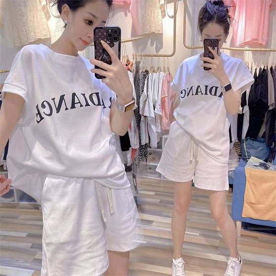European Station 2023 Summer New Letter Print Loose Cotton Short Sleeve Shorts Two-Piece Set European Vest Set
European Station 2023 Summer New Letter Print Loose Cotton Short Sleeve Shorts Two-Piece Set European Vest Set