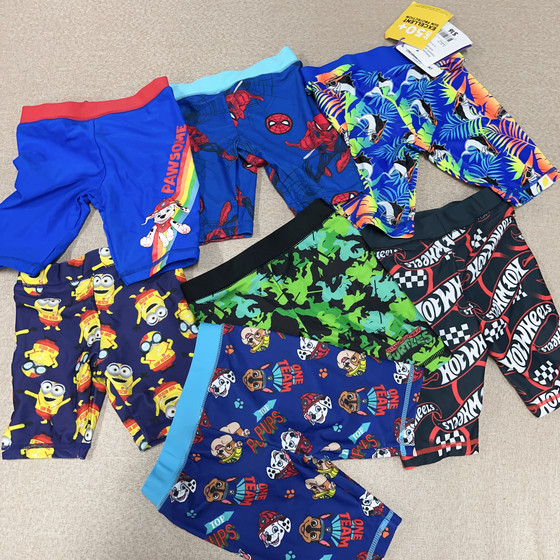 Foreign trade original export boys swimming trunks mid-pants printed short sun protection boxer shorts spot card cartoon
Foreign trade original export boys swimming trunks mid-pants printed short sun protection boxer shorts spot card cartoon