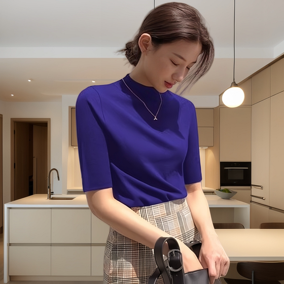 Large size fat mm base shirt for women with five-point sleeve spring and autumn mid-sleeved half-high neck slim body half-sleeved knitted sweater
Large size fat mm base shirt for women with five-point sleeve spring and autumn mid-sleeved half-high neck slim body half-sleeved knitted sweater