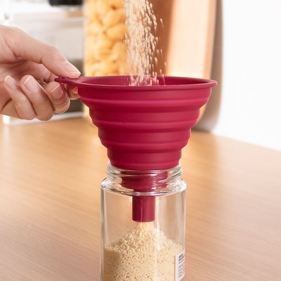 Large silicone funnel Large diameter household folding portable oil funnel small diameter mini kitchen oil pour commercial
Large silicone funnel Large diameter household folding portable oil funnel small diameter mini kitchen oil pour commercial