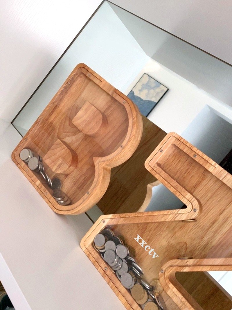 貯金箱、貯金箱、貯金箱 木製貯金箱 楽しい DIY コインバンク パスワードデザイン付き 手作り 安全な貯金箱 おもちゃ ギフト 男  木製英語レター貯金箱 - コイン収納ボックス NBTORCH 大型貯金箱 - 相互接続可能な