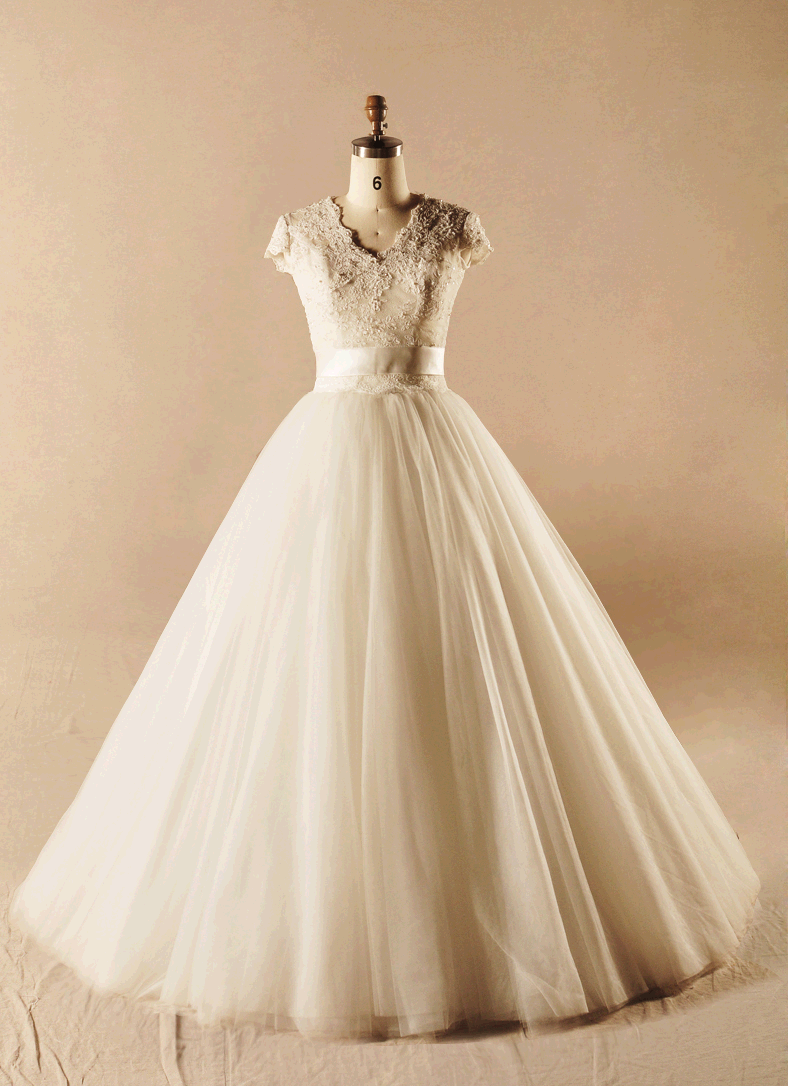 一款多穿,百变新娘~2014新款 公主蕾丝长袖一字肩婚纱礼服ah1428详情