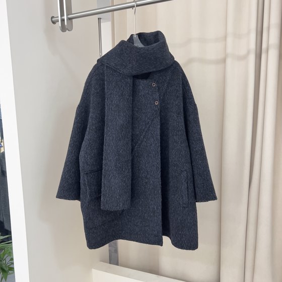 Gray wool woolen coat for women mid-length autumn and winter high-end super good-looking small scarf style 10 alpaca jacket
Gray wool woolen coat for women mid-length autumn and winter high-end super good-looking small scarf style 10 alpaca jacket