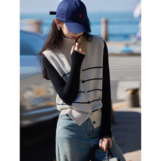 2025 autumn new women's casual simple commuting versatile lapel striped knitted sleeveless vest tops for women
2025 autumn new women's casual simple commuting versatile lapel striped knitted sleeveless vest tops for women
