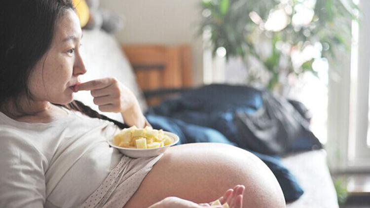这3种食物孕早期要少吃，这样对胎儿好
