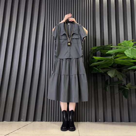 Large size women's lapel side lace-up top skirt fat girl solid color simple summer casual two-piece set
Large size women's lapel side lace-up top skirt fat girl solid color simple summer casual two-piece set