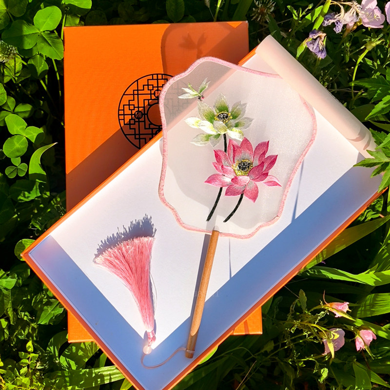 蘇扇 手刺繍の両面蓮 蘇扇 手刺繍の両面蓮