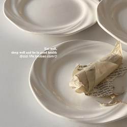 Pure White Ceramic Plate, Nordic Style, Dessert Plate, Western-Style Plate, Plain Color, Simple Swirl Pattern, Embossed European-Style Tableware Pure White Ceramic Plate, Nordic Style, Dessert Plate, Western-Style Plate, Plain Color, Simple Swirl Pattern, Embossed European-Style Tableware